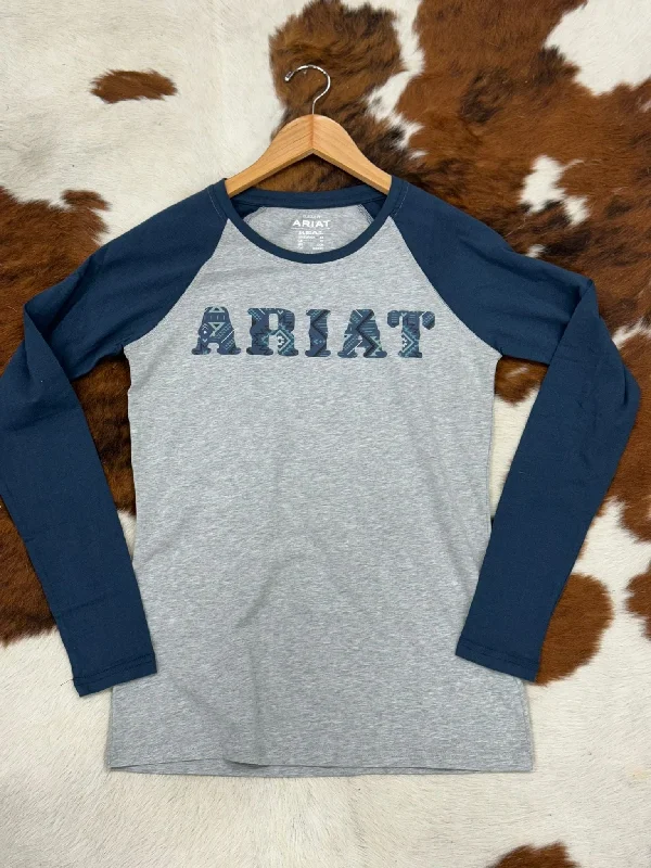 ARIAT WOMENS REAL BASEBALL HEATHER GREY MIDNIGHT BLUE LONG SLEEVE T-SHIRT Ribbed Striped Patterned ARIAT WOMENS REAL BASEBALL HEATHER GREY MIDNIGHT BLUE LONG SLEEVE T-SHIRT Ribbed Striped Patterned