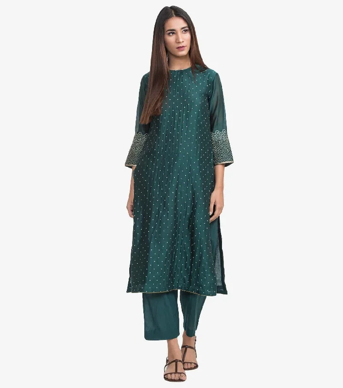 Emerald Green embroidered silk kurta & Pants set Comfortable Pleated Pants