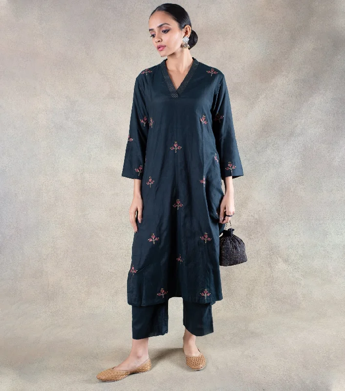 Green Embroidered Cotton Silk Kurta with Pants - Set of 2 Classic Bootcut Trousers