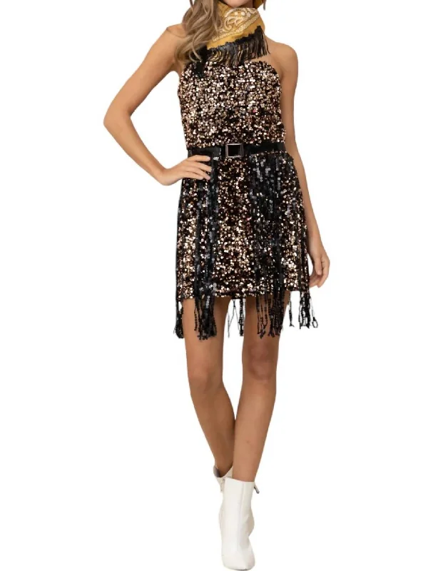 It’S A Party Dress In Gold Black Tunics Essential wardrobe