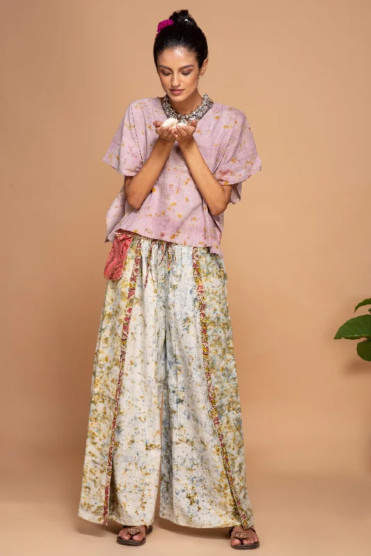 "Bageeya “Pink mimosa” Natural dyed Khadi Organic Cotton Crop Top
| Crafted with Sacred Temple Marigolds and Walnut" Graphic Embroidered Appliqued "Bageeya “Pink mimosa” Natural dyed Khadi Organic Cotton Crop Top
| Crafted with Sacred Temple Marigolds and Walnut" Graphic Embroidered Appliqued