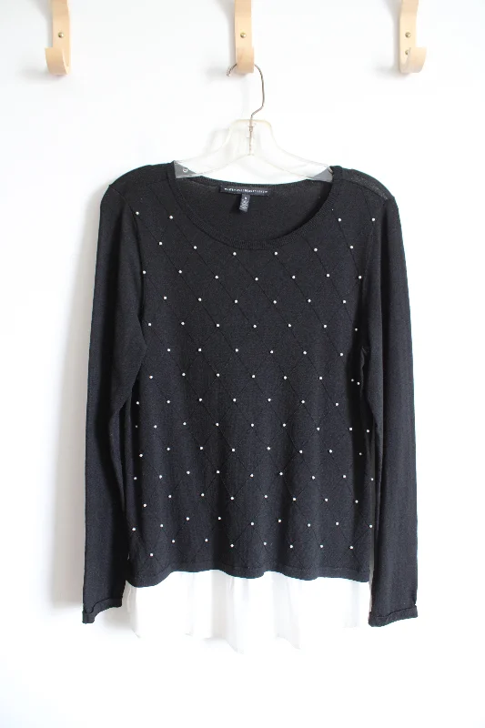 White House Black Market Pearl Studded White Hemmed Sweater | M Boxy Sweater Fitted Sweater A-Line White House Black Market Pearl Studded White Hemmed Sweater | M Boxy Sweater Fitted Sweater A-Line